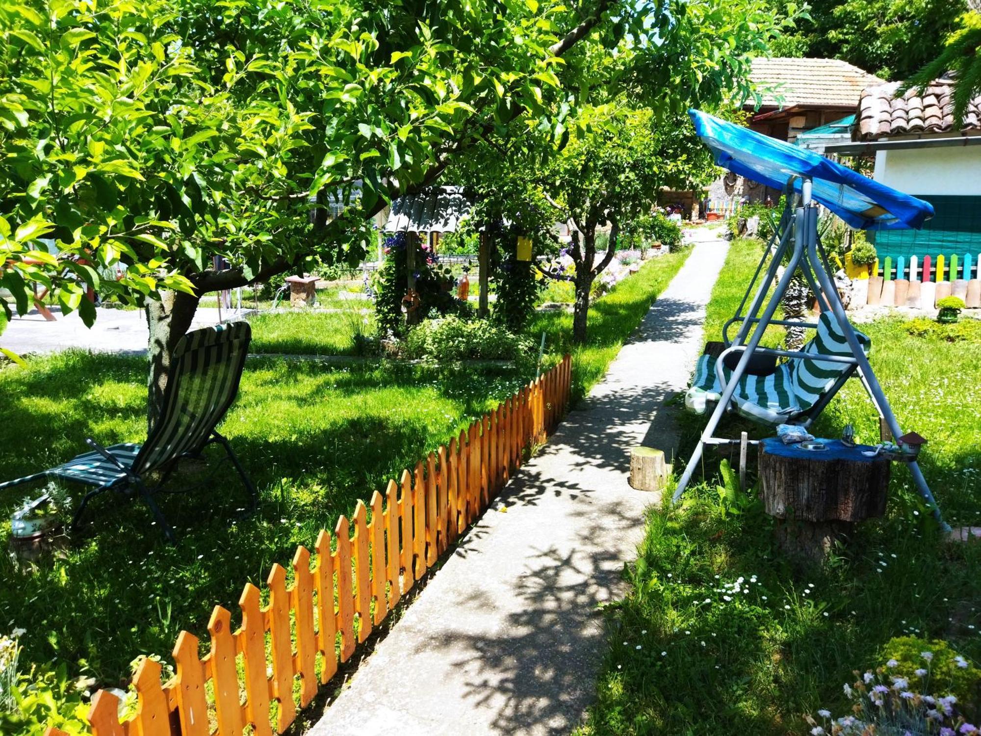 Hotel Къща Под Наем Petrova Cherven  Exteriér fotografie